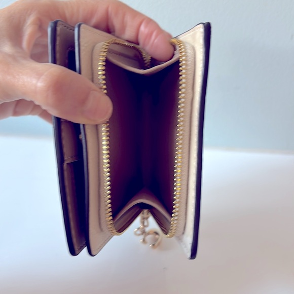 Coach CW790 Snap Wallet Textured Patent Leather Small Clutch Pearl - Picture 7 of 7